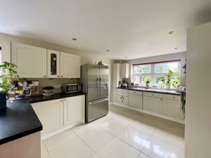 Photo 5- click for photo gallery